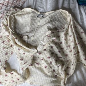 Urban outfitter crop tee